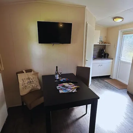 De Watertoren キャンプ場 *