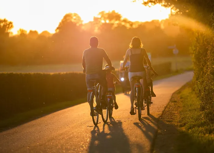 De Watertoren אתר קמפינג לנדחראף