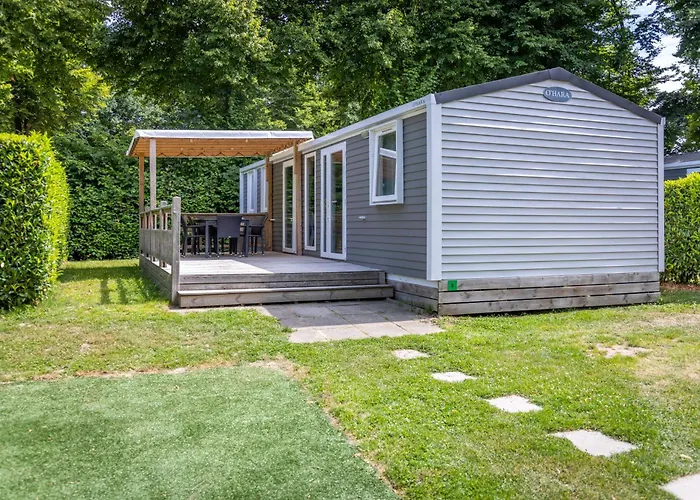 De Watertoren אתר קמפינג *